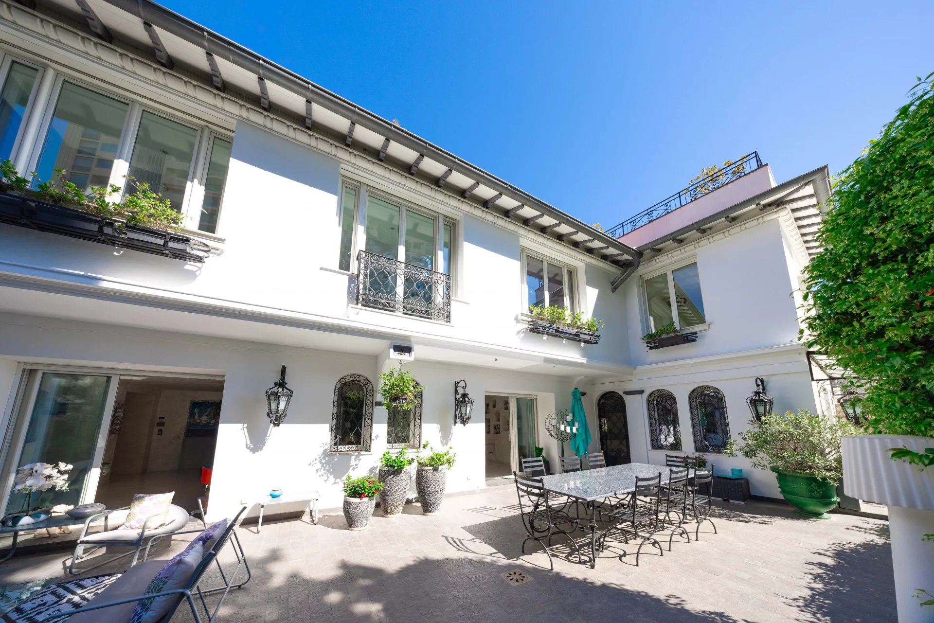 Maison avec adresse et accès Monaco – Beausoleil / frontière immédiate