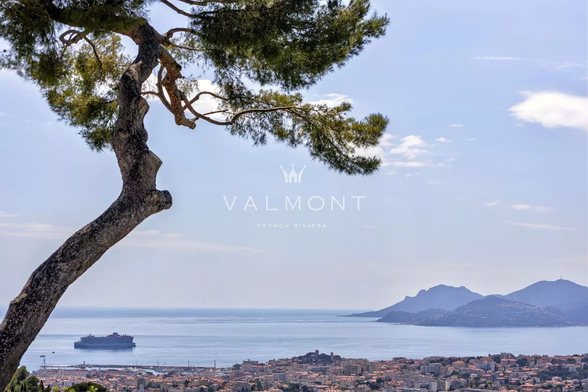 Une élégante maison moderne de 5 chambres à Cannes