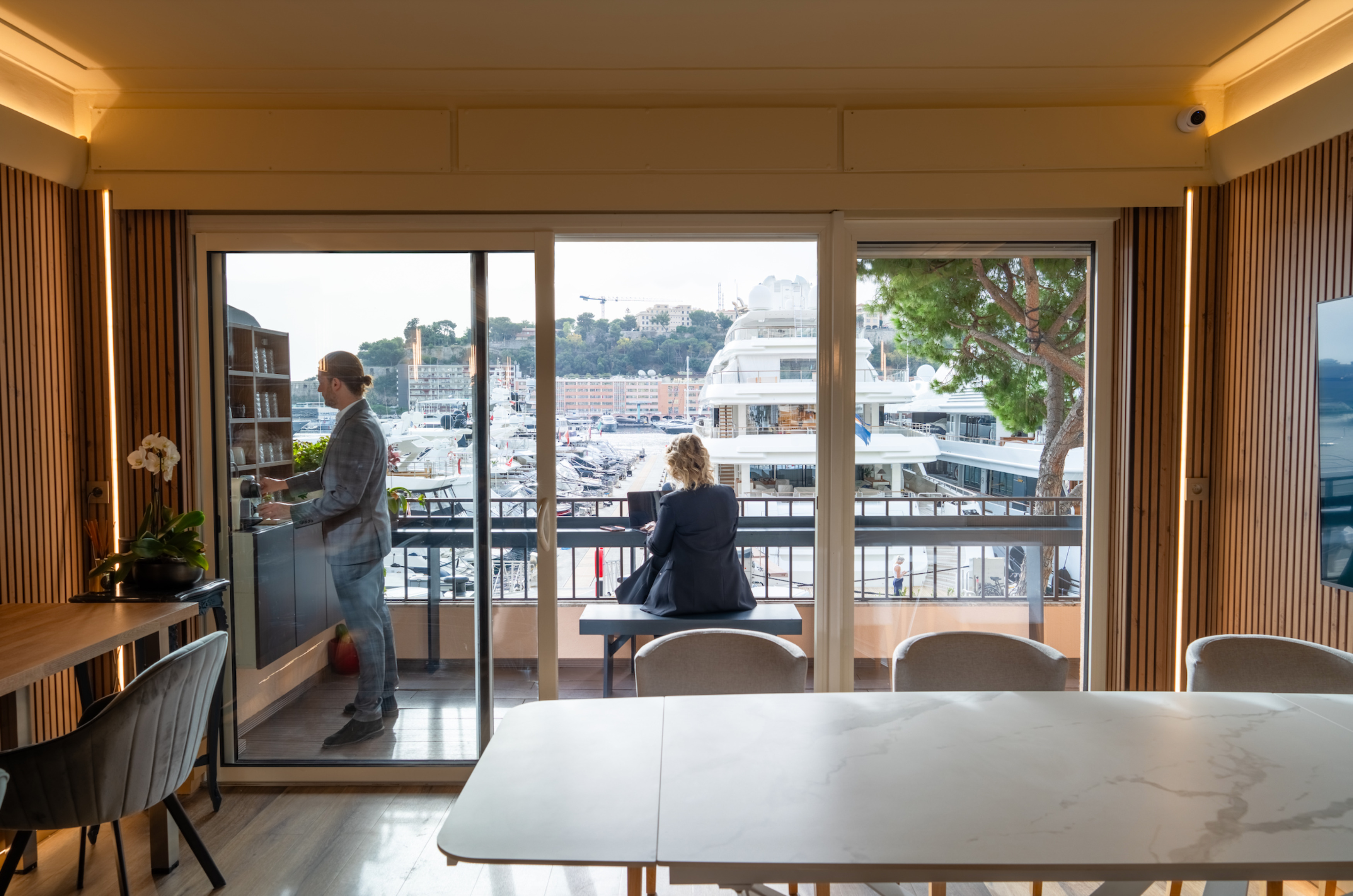 PORT HERCULE: bureau de 12 m2 en location
