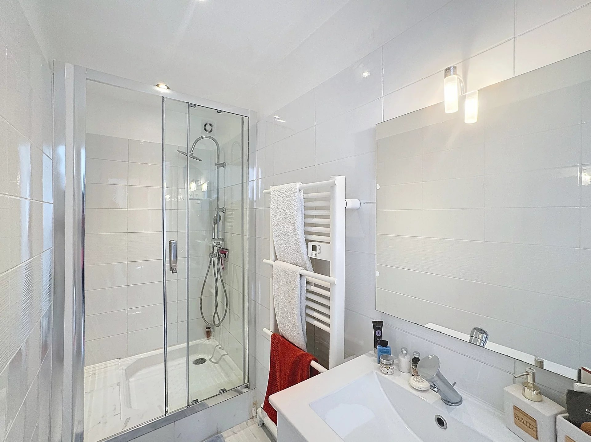 CANNES BANANE  PLEIN CENTRE LUMINEUX 3 pièce(s) 43.82 m2