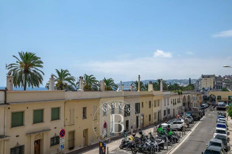 NICE - PONCHETTE - APPARTEMENT ENTIERTEMENT RENOVE
