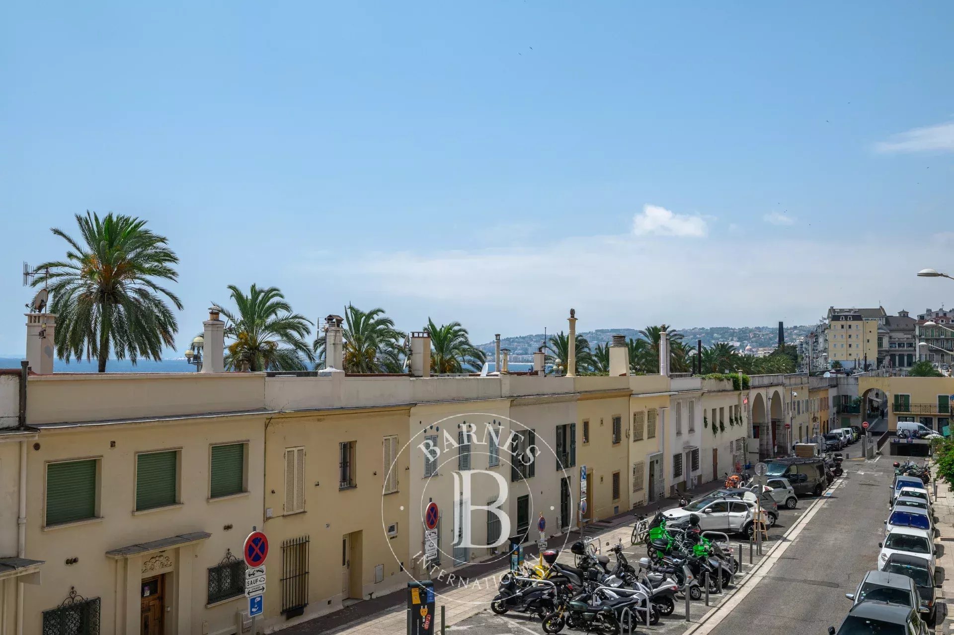 NICE - PONCHETTE - APPARTEMENT ENTIERTEMENT RENOVE