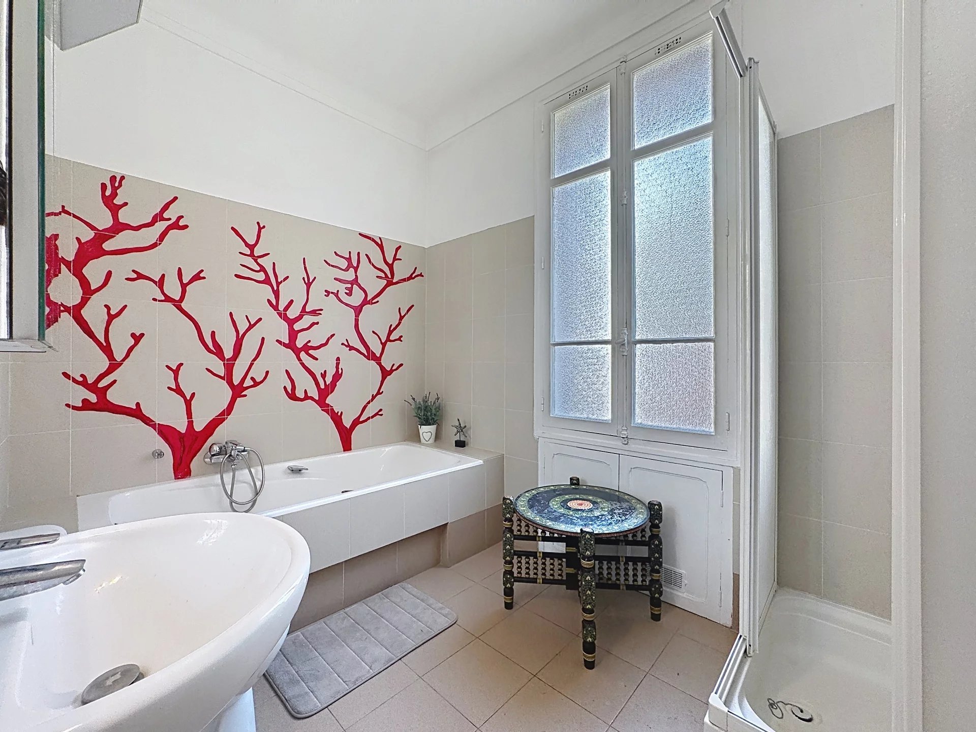 MAISON DE CHARME 180m2 CENTRE JARDIN PISCINE PARKING