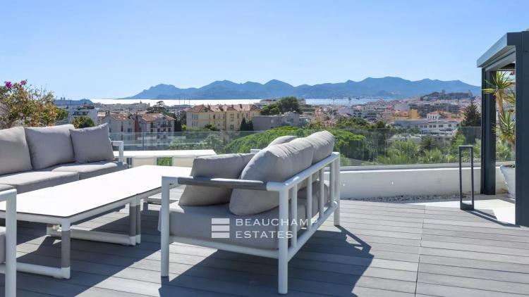 Penthouse avec vue mer panoramique