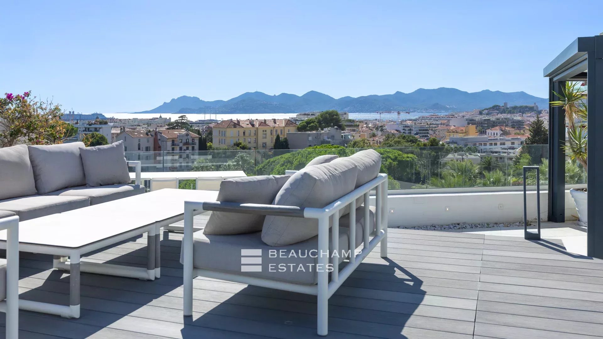 Penthouse avec vue mer panoramique