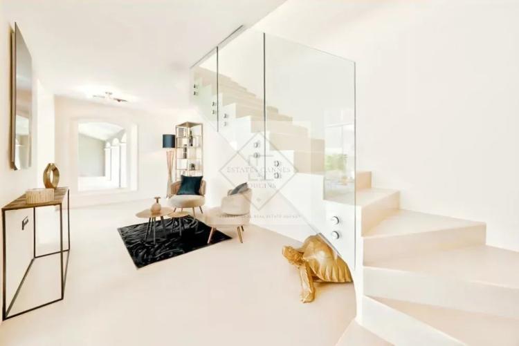 Superbe villa neuve de style provençal – Vue panoramique & intimité absolue