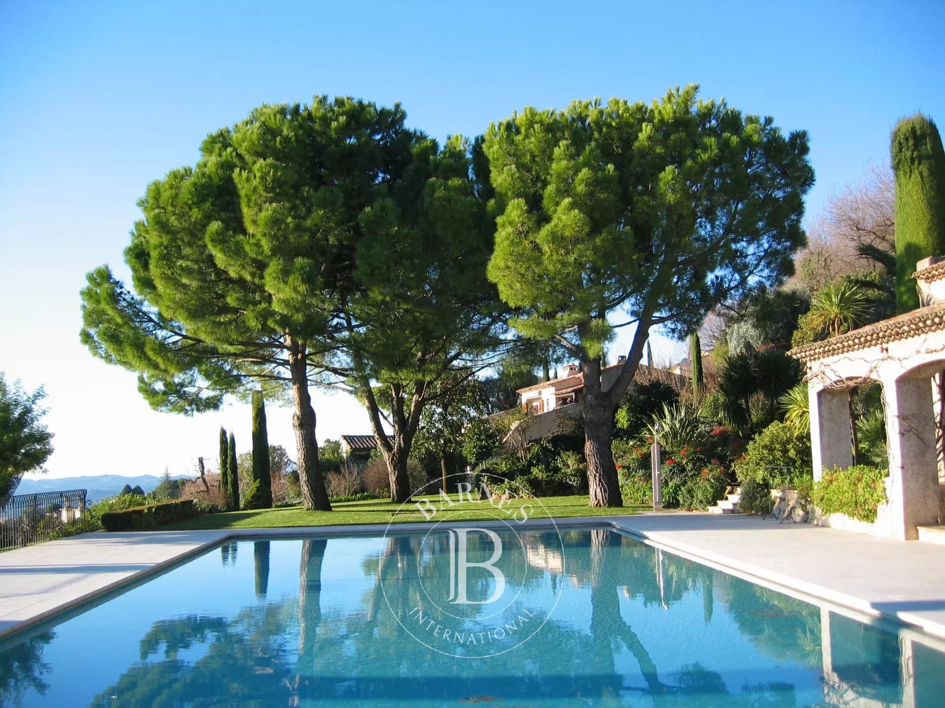 Propriété d’exception à Vence avec vue panoramique mer & montagne