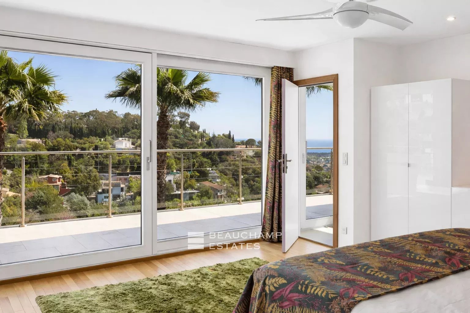 Exclusivité - Villa contemporaine avec vue mer - Mandelieu - la -Napoule