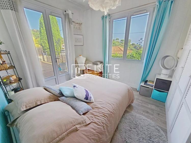 MAISON 5 PIÈCES  112 m² – VUE MER & PISCINE – CANNES