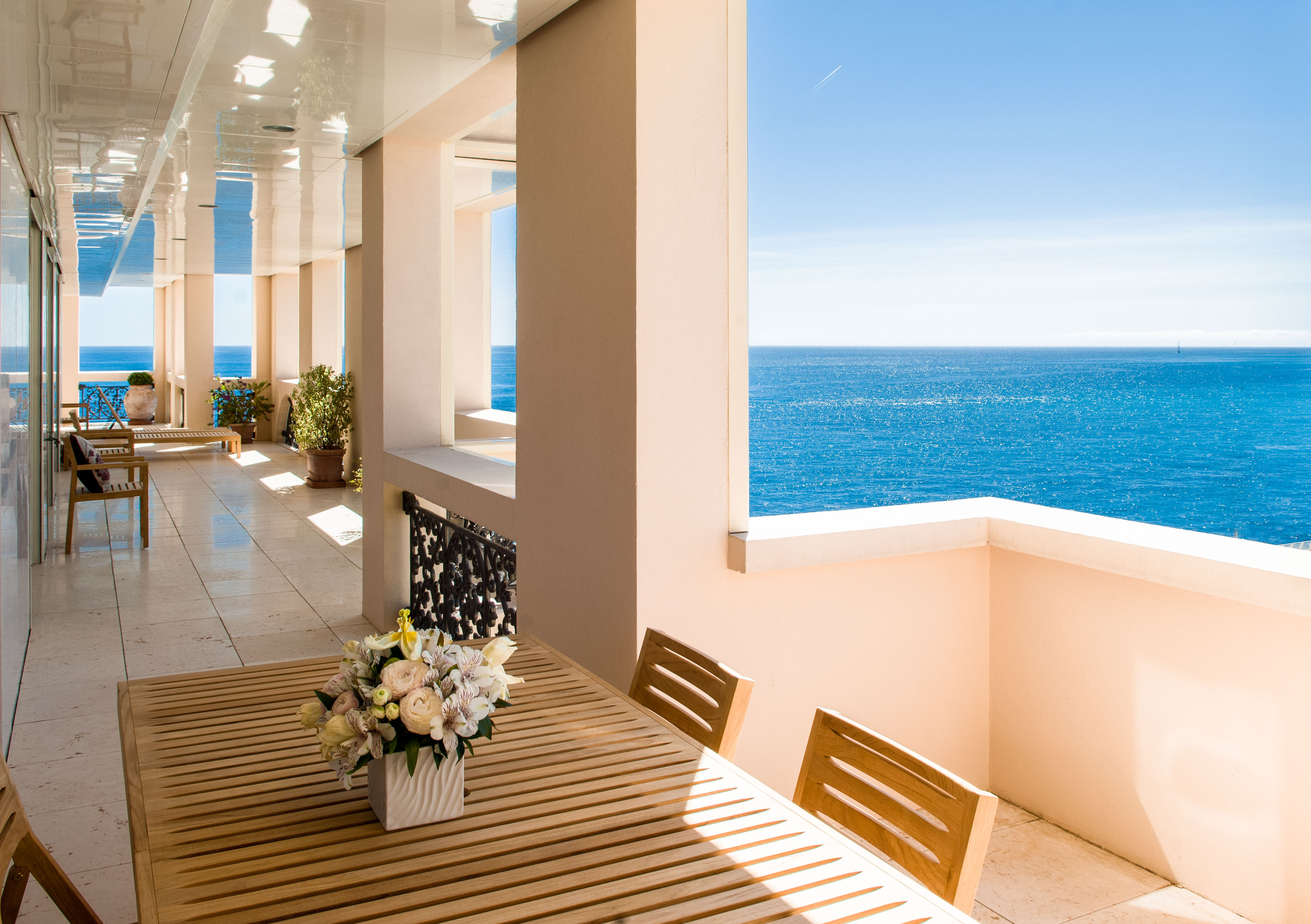 Appartement d’exception occupant un étage entier avec vue mer panoramique
