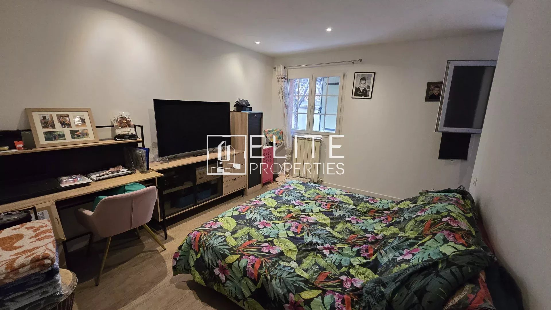MAISON 280m² TOURRETTES