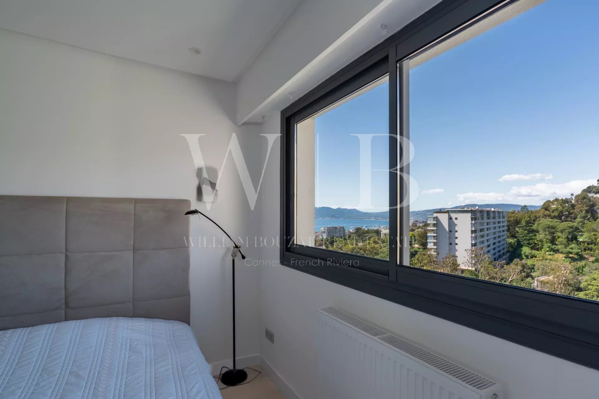 Cannes, la Californie - Magnifique penthouse offrant une vue féérique sur la mer et les îles de Lérins