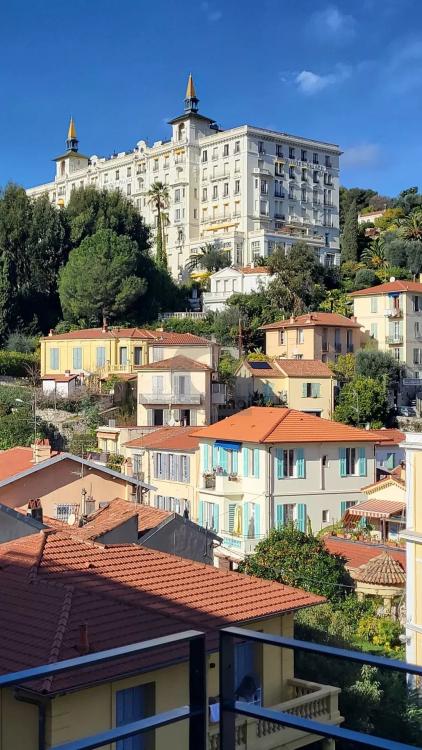 Menton centre - Immeuble neuf - Appartement deux pièces avec terrasse