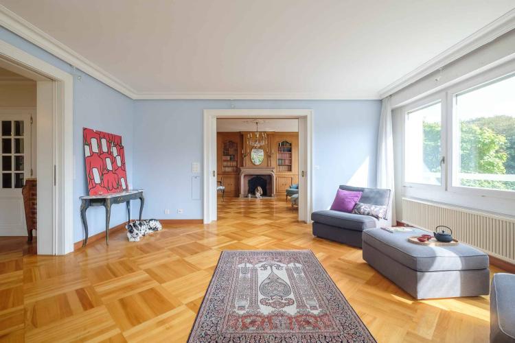 Magnifique appartement de 8 pièces dans une résidence de standing