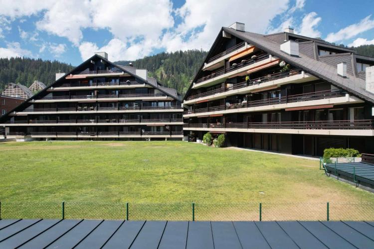 Rare - 2.5 PIÈCES EN PLEIN CENTRE, REFAIT À NEUF EN 2026