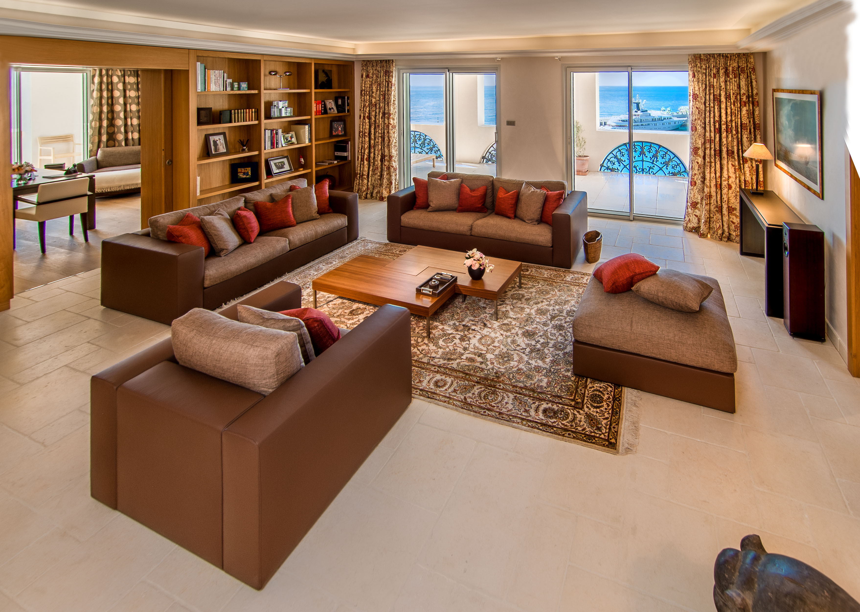 Appartement d’exception occupant un étage entier avec vue mer panoramique