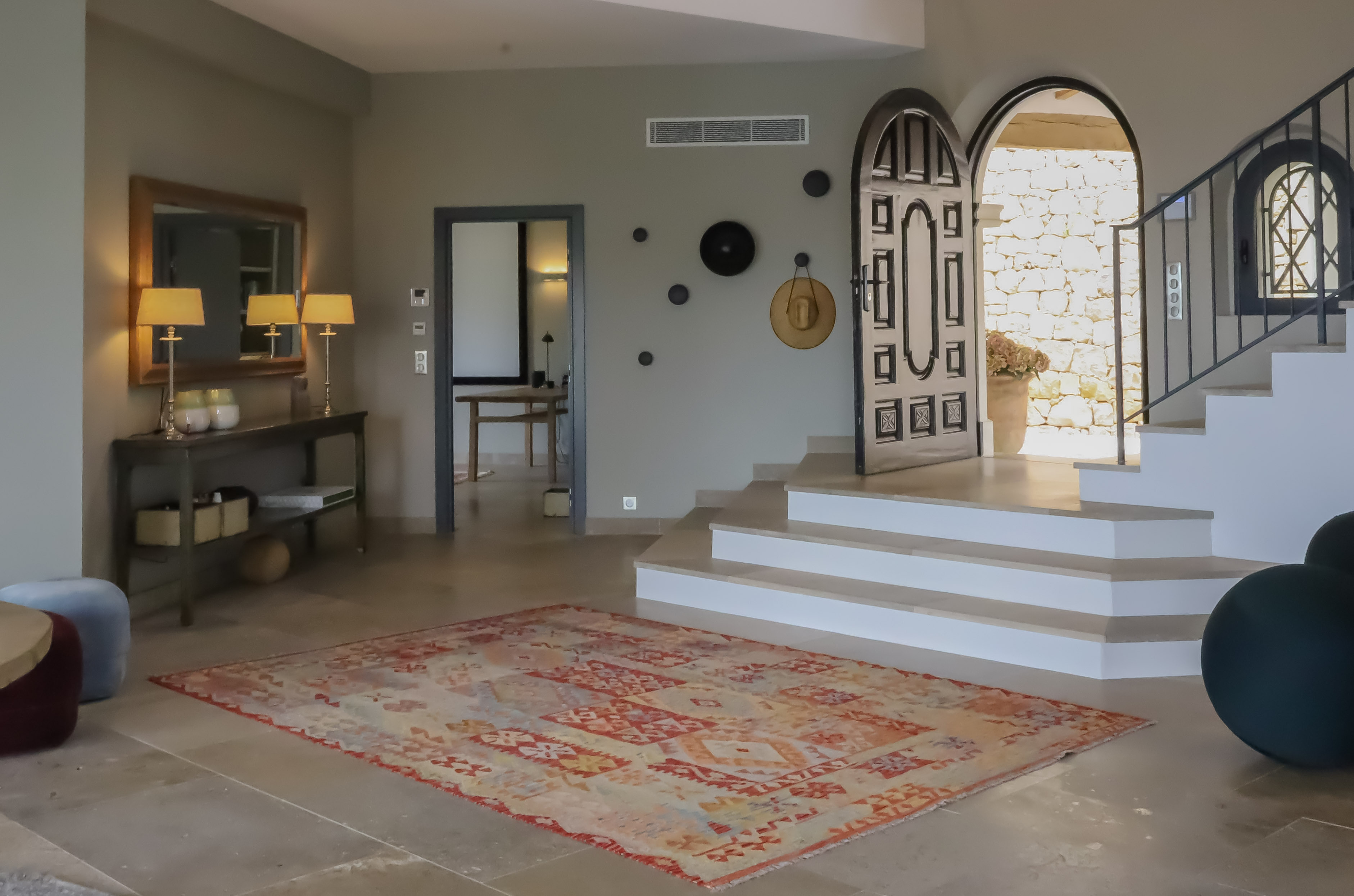 CHATEAUNEUF DE GRASSE - SUBLIME VILLA RÉNOVÉE