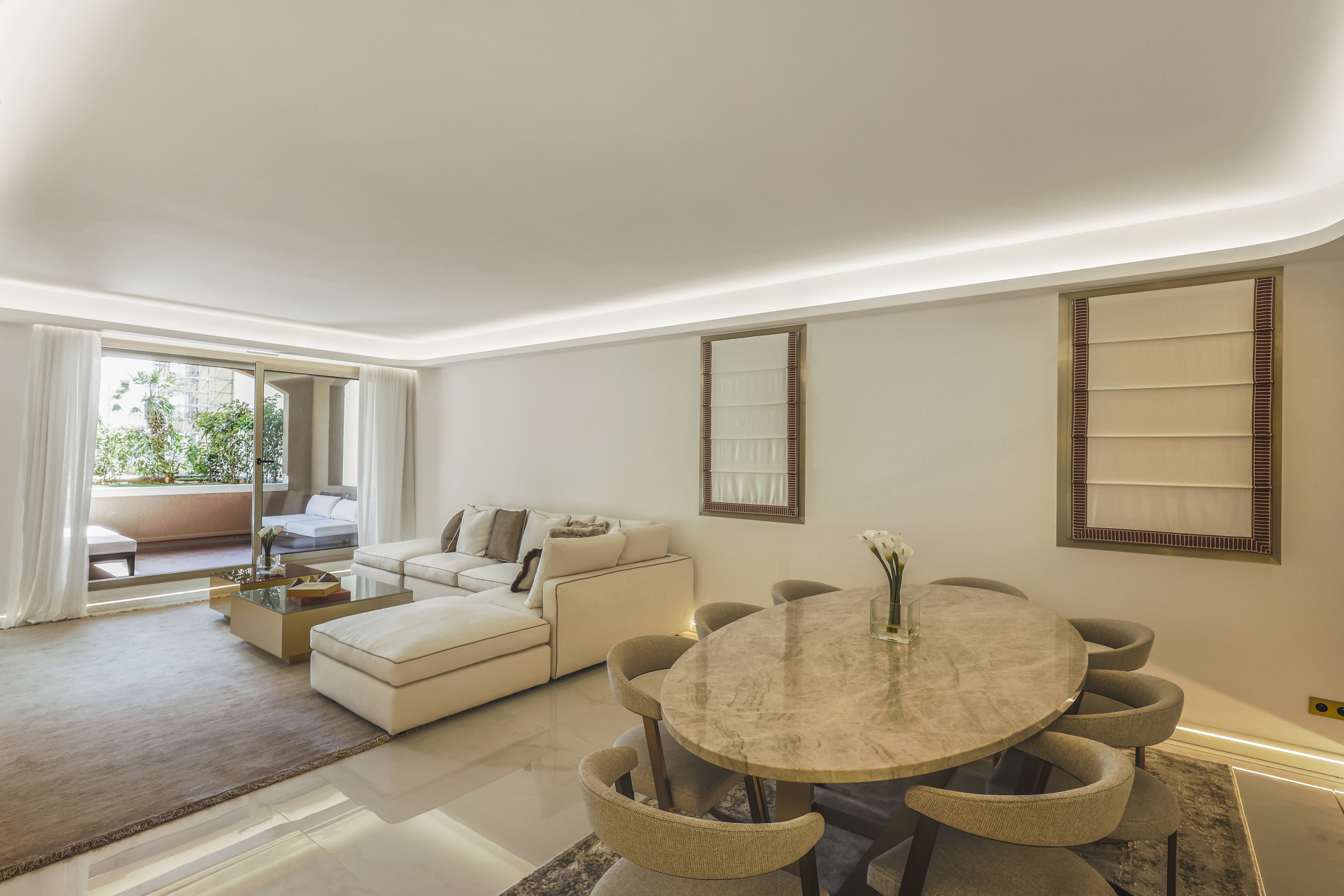 FONTVIEILLE - GRAND APPARTEMENT VUE SUR LE PORT - GIORGIONE