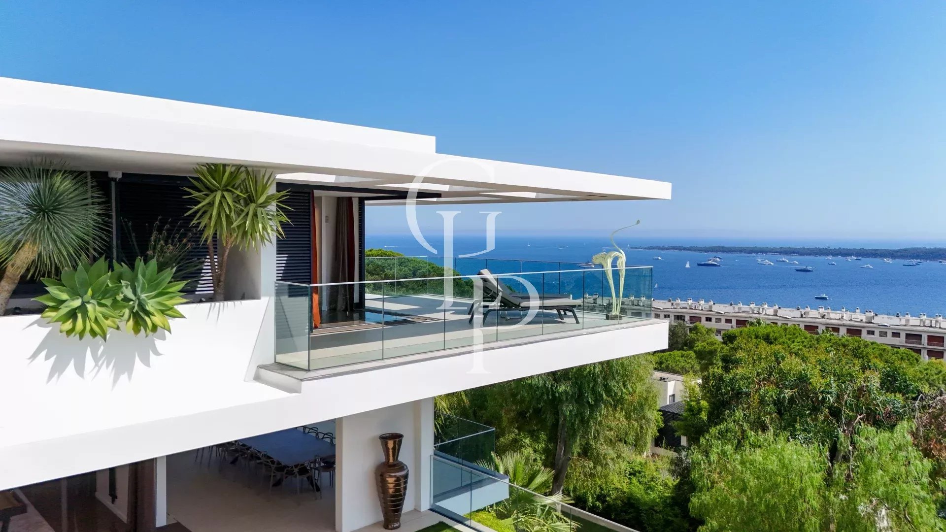 VILLA SOUTH VIEW