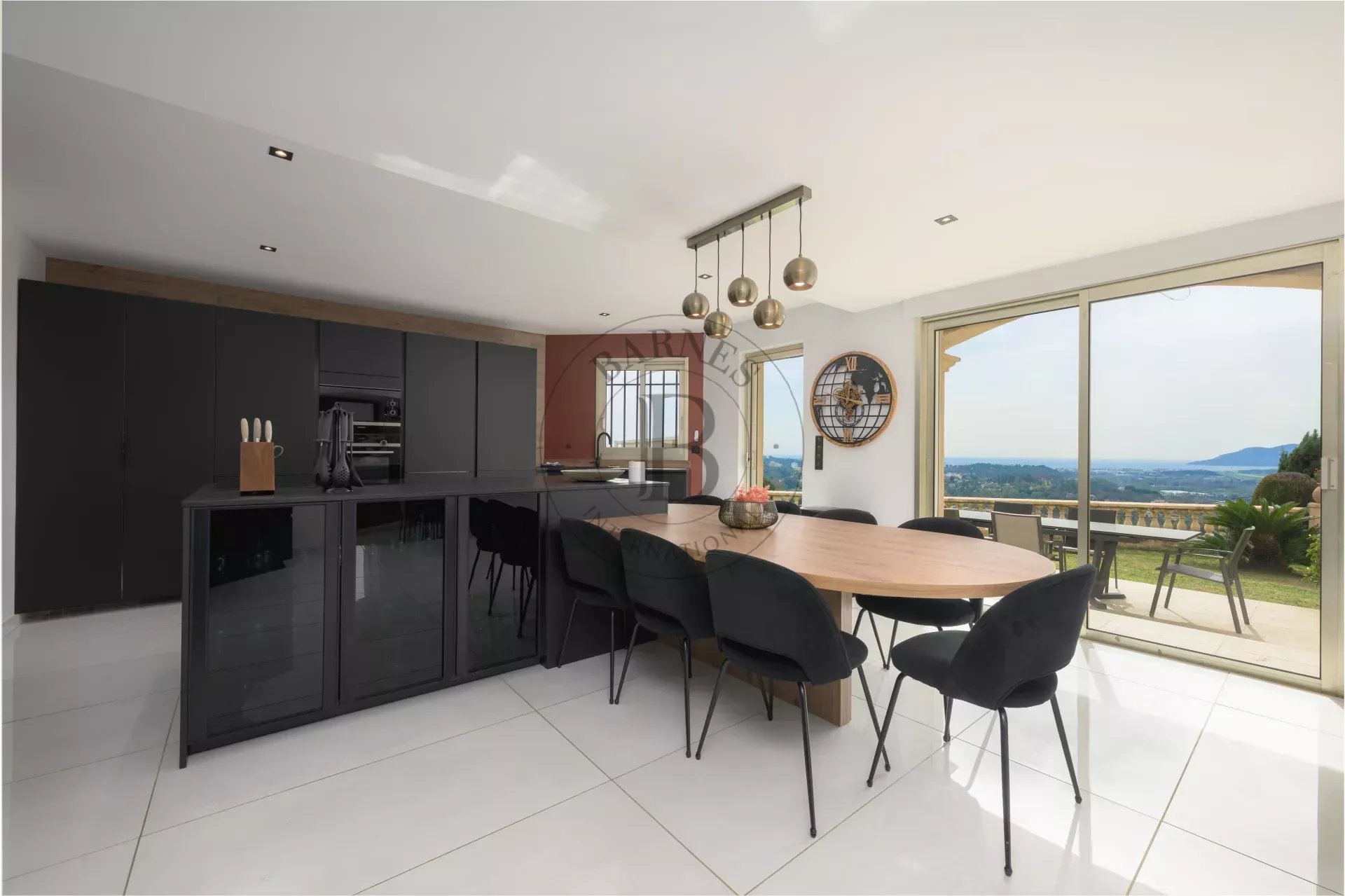 PROCHE MOUGINS - VILLA PROVENÇALE RENOVEE - VUE MER PANORAMIQUE