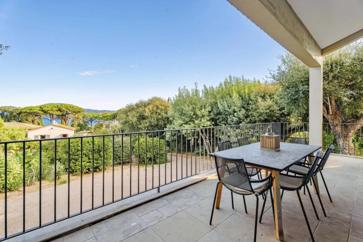 Propriété clé en main vue mer à vendre à Gassin