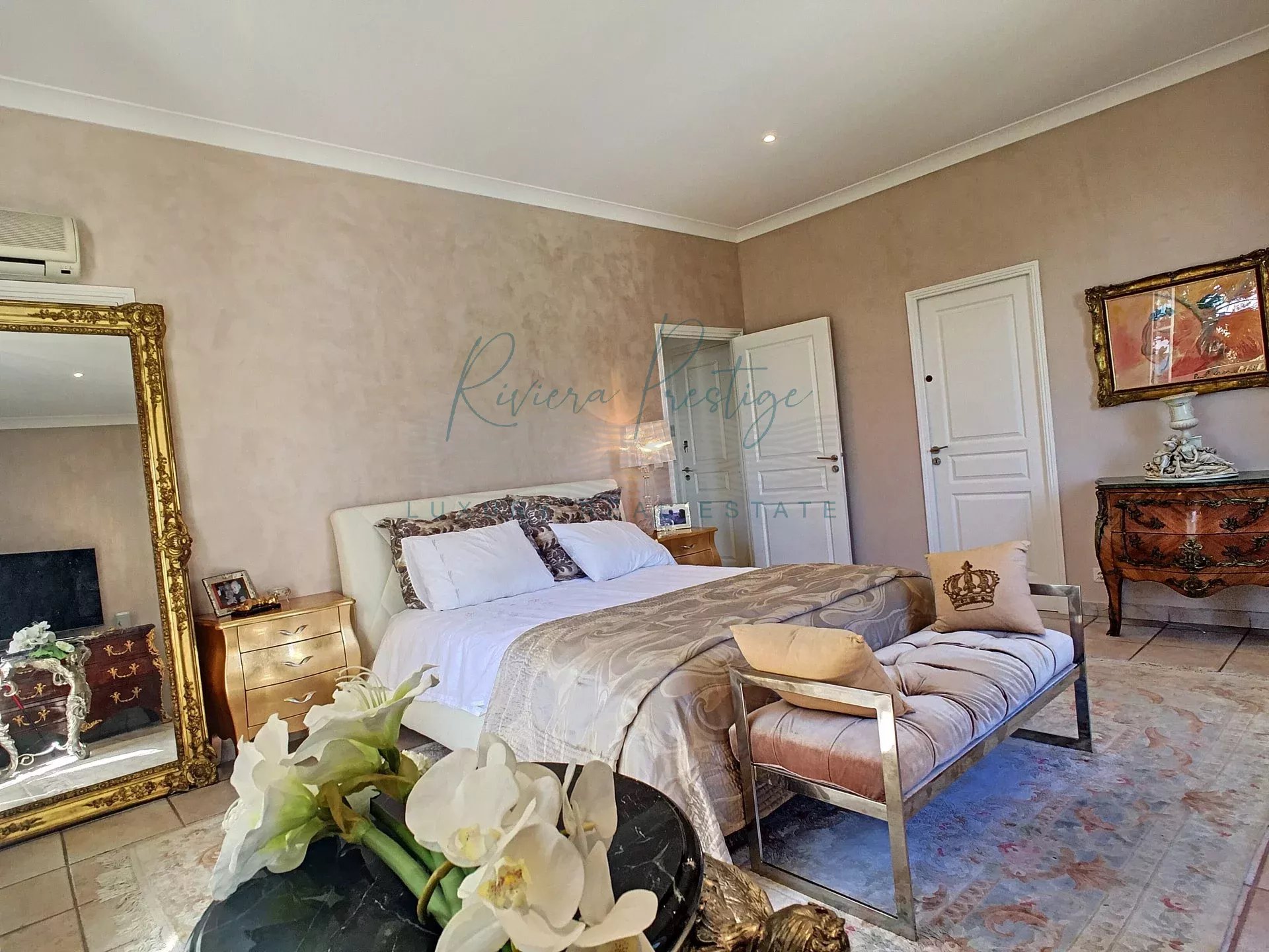 Nice - Villa vue mer, quartier résidentiel