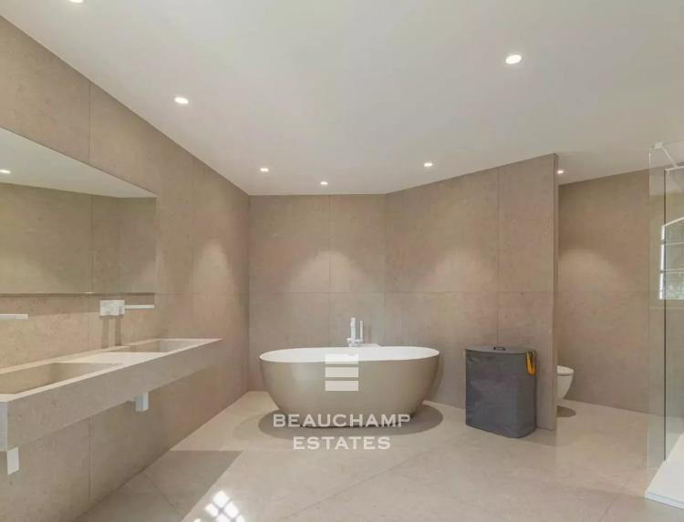 Villa néo-provençale 5 chambres avec piscine - Valbonne