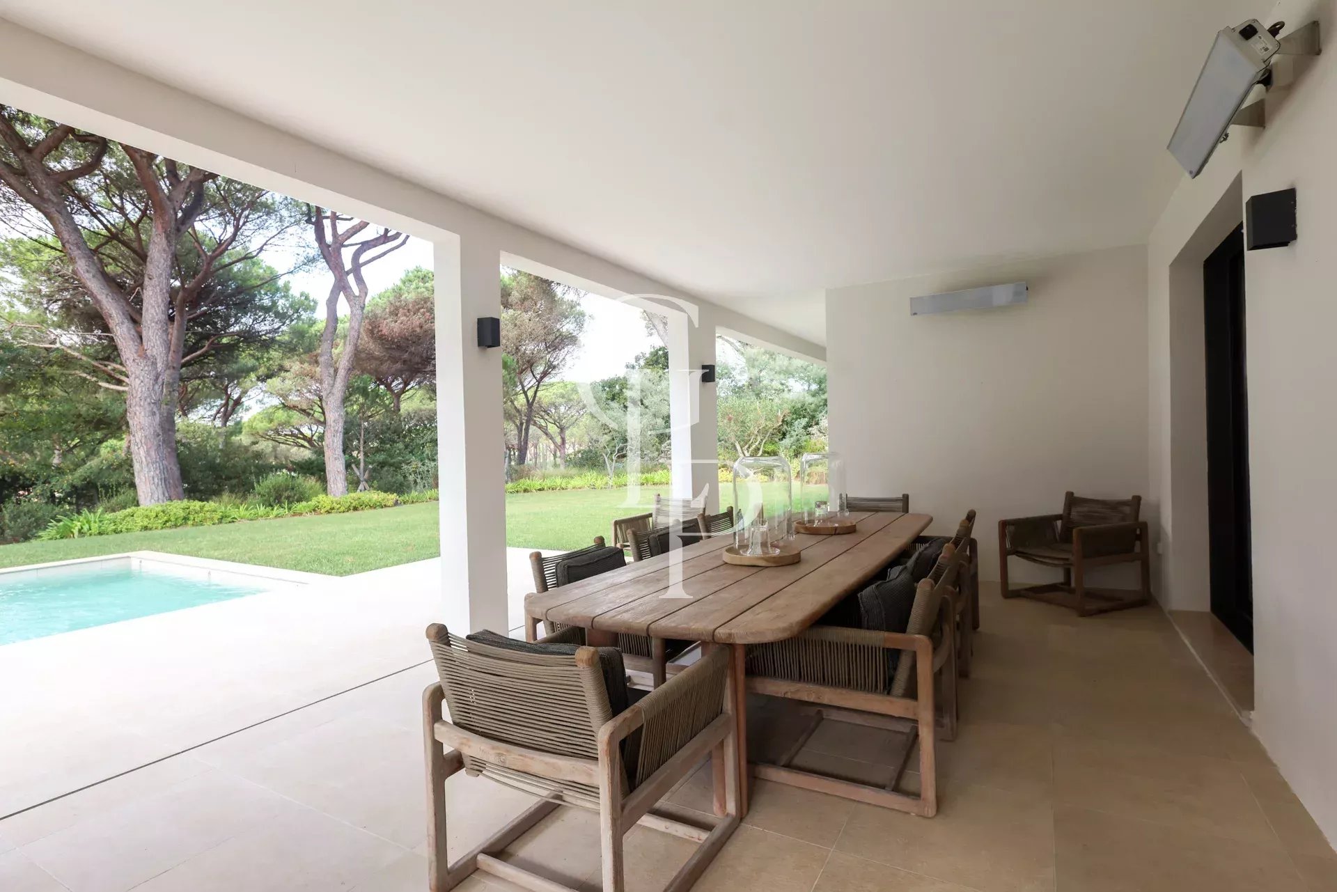 VILLA LUCY
