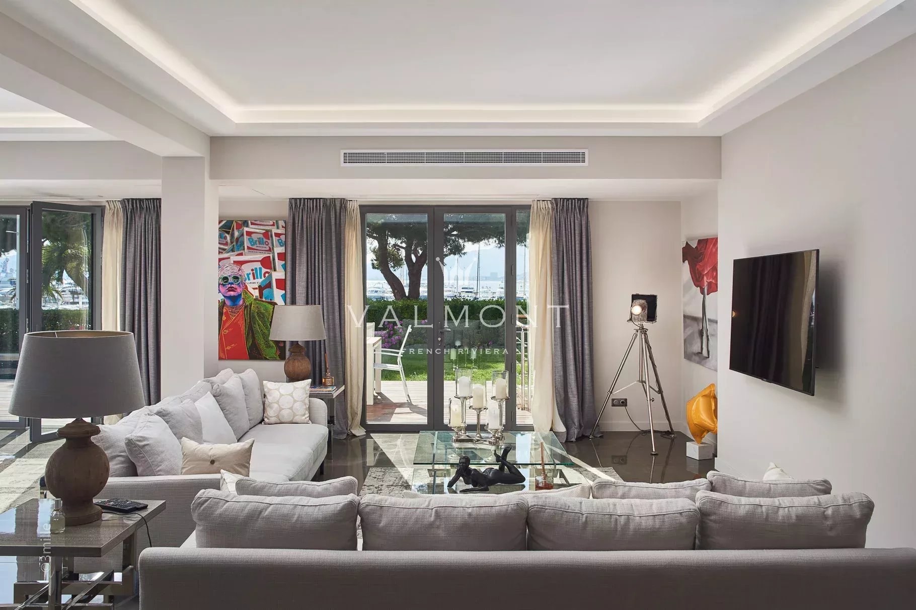 Magnifique villa en front de mer à Cannes