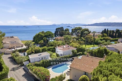 Villa moderne 5 chambres à pied des plages - Cap d'Antibes