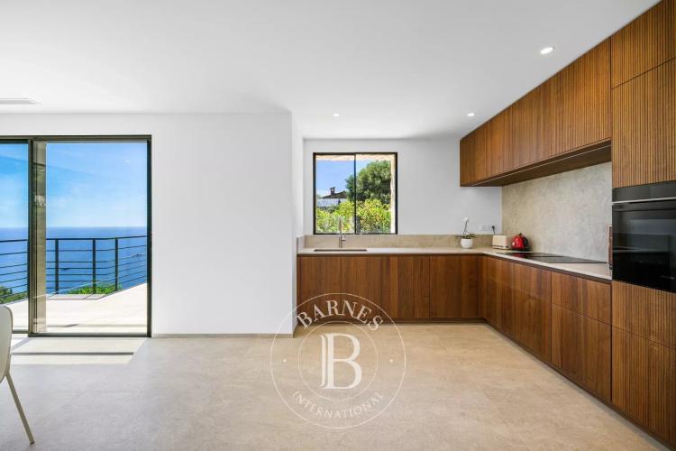 ROQUEBRUNE CAP MARTIN - VILLA CONTEMPORAINE - SECTEUR SERRET - VUE MER PANORAMIQUE