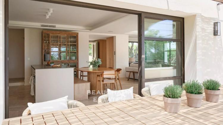 Villa néo-provençale 6 chambres avec piscine et vue mer - Super Cannes