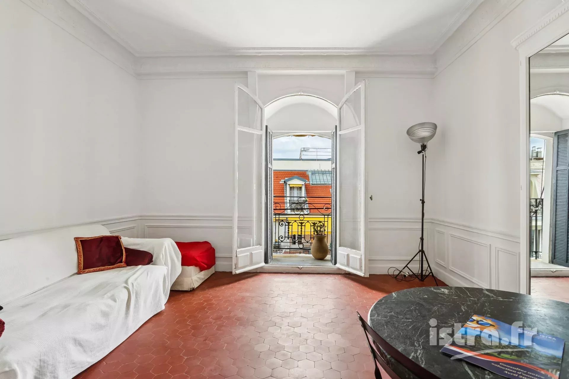 Nice Negresco : Studio dernier étage, vue mer latérale