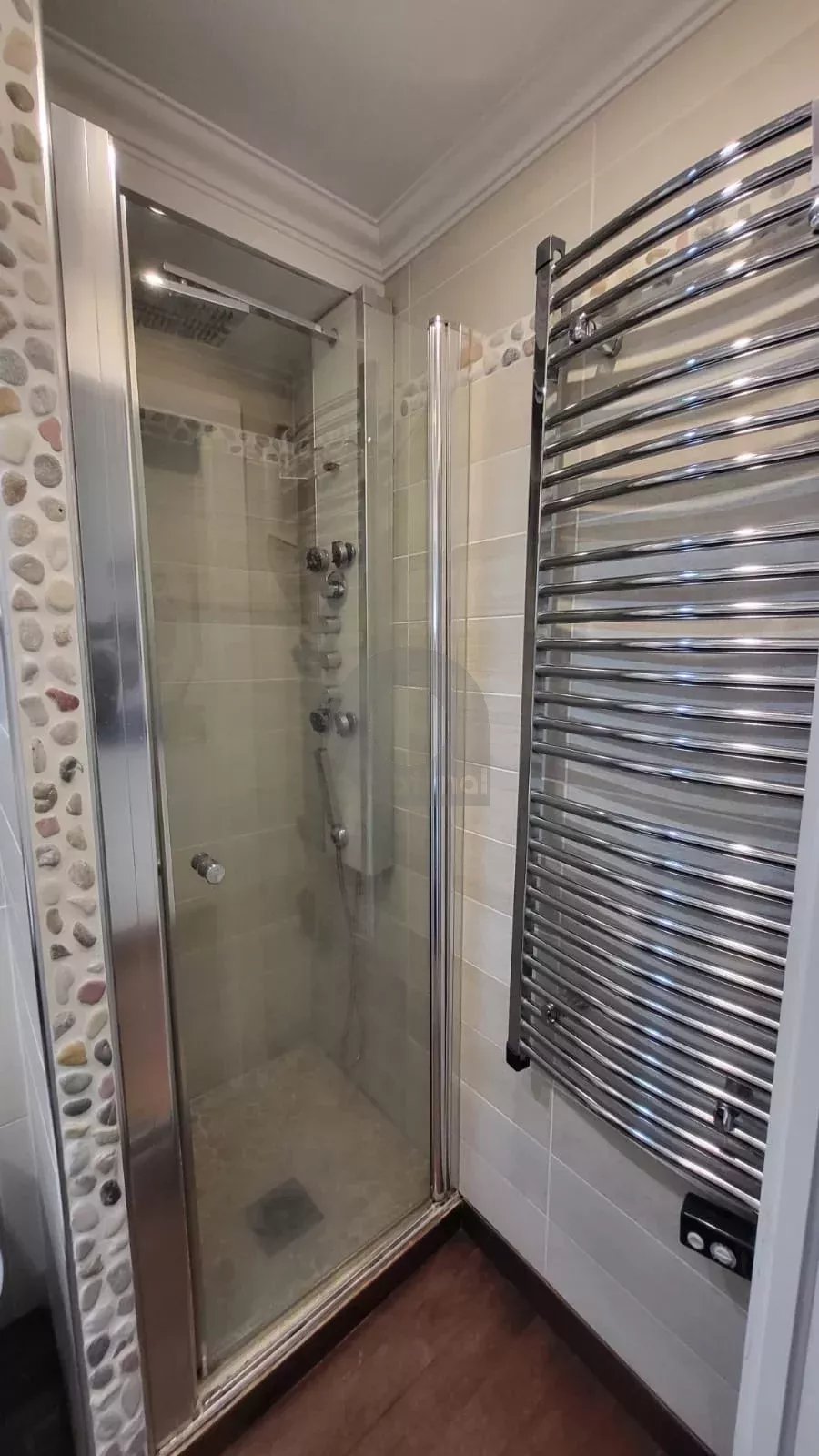 ROQUEBRUNE SECTEUR CABBE - STUDIO TERRASSE VUE MER - PISCINE