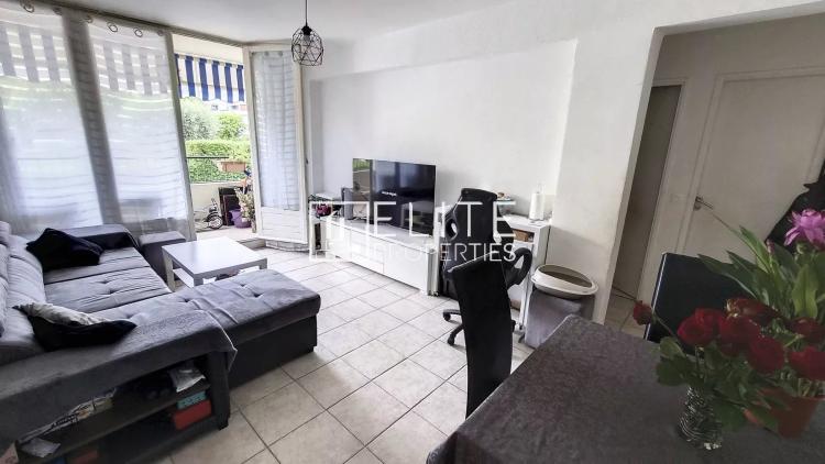 APPARTEMENT 4 PIECES 70m² + CAVE GRASSE