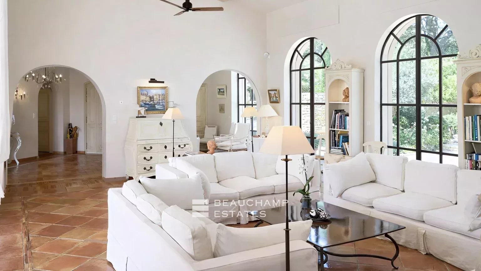 Saint-Tropez , Les Parcs - Propriété de charme à quelques minutes de St Tropez dans un domaine privé