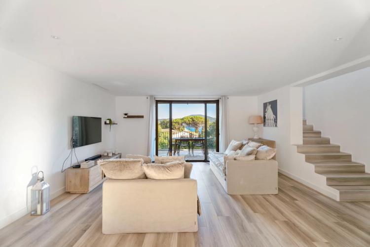 Propriété clé en main vue mer à vendre à Gassin