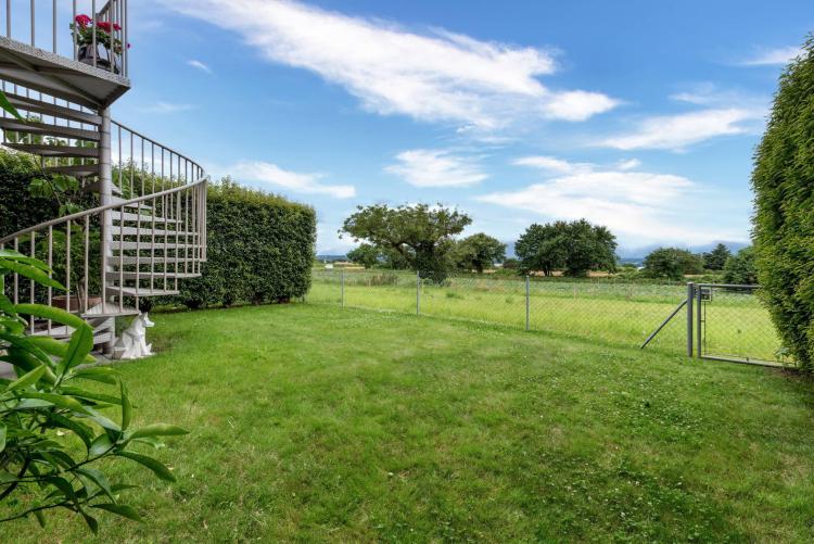 EN EXCLUSIVITÉ - duplex de 5 chambres avec terrasses, jardins et vue lac