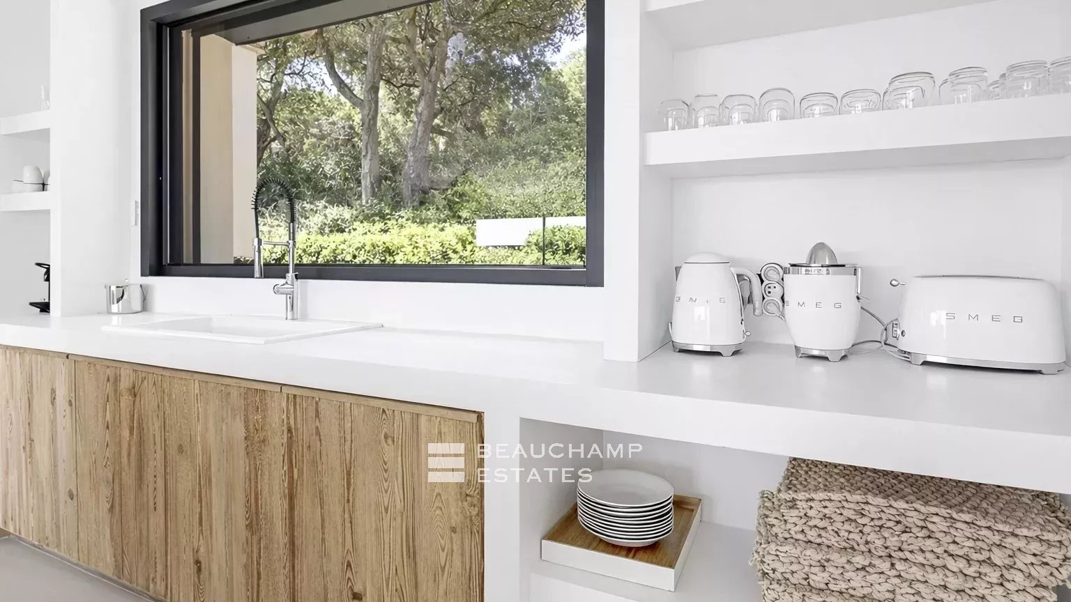 Saint-Tropez Les parcs - Propriété prestigieuse avec accès direct à la mer