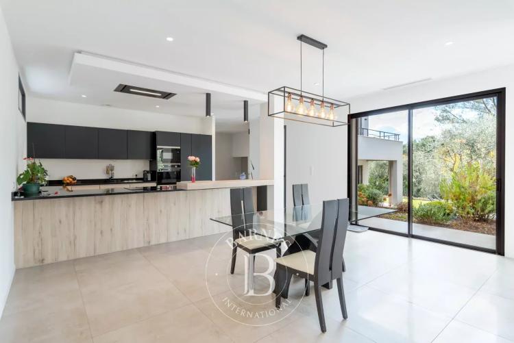 Le Rouret, Villa Contemporaine, Piscine, 4 Chambres