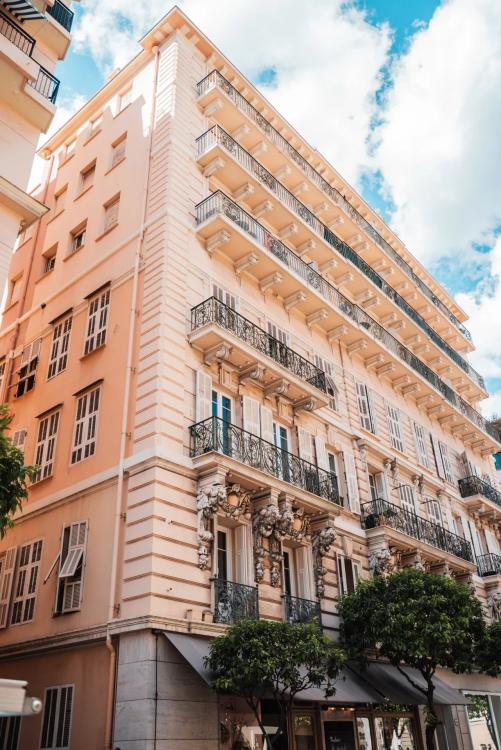 Appartement 4 Pièces à Vendre à Monaco – Immeuble Bourgeois à La Condamine.