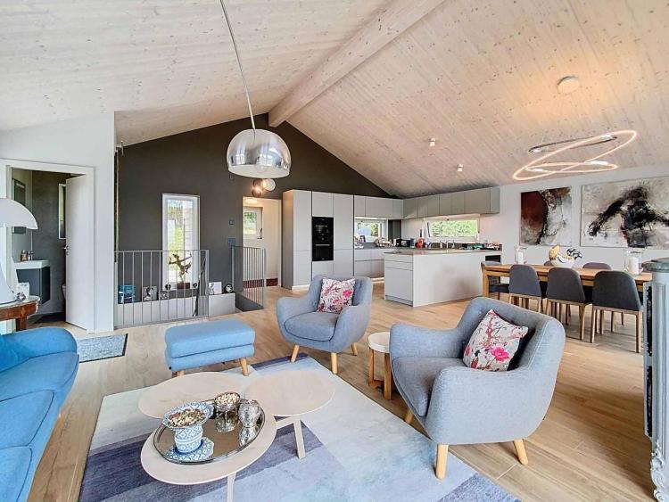 Magnifique Villa contemporaine neuve avec vue panoramique sur le lac et les Alpes