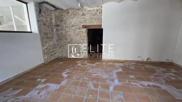 LOCAL COMMERCIAL 103 m² – TERRASSE PRIVATIVE – MOUGINS