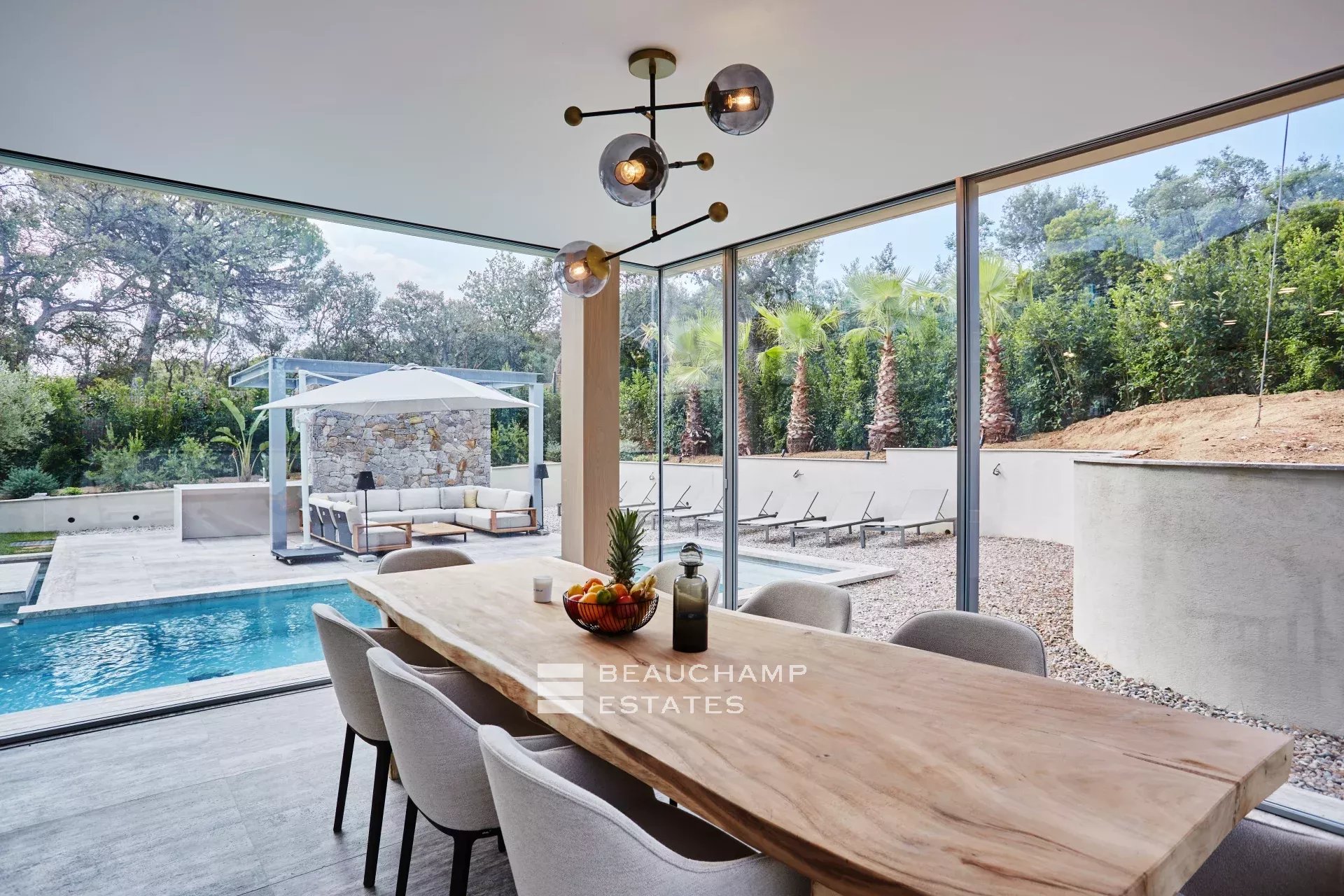 Magnifique villa dans un parc privé à Saint-Tropez