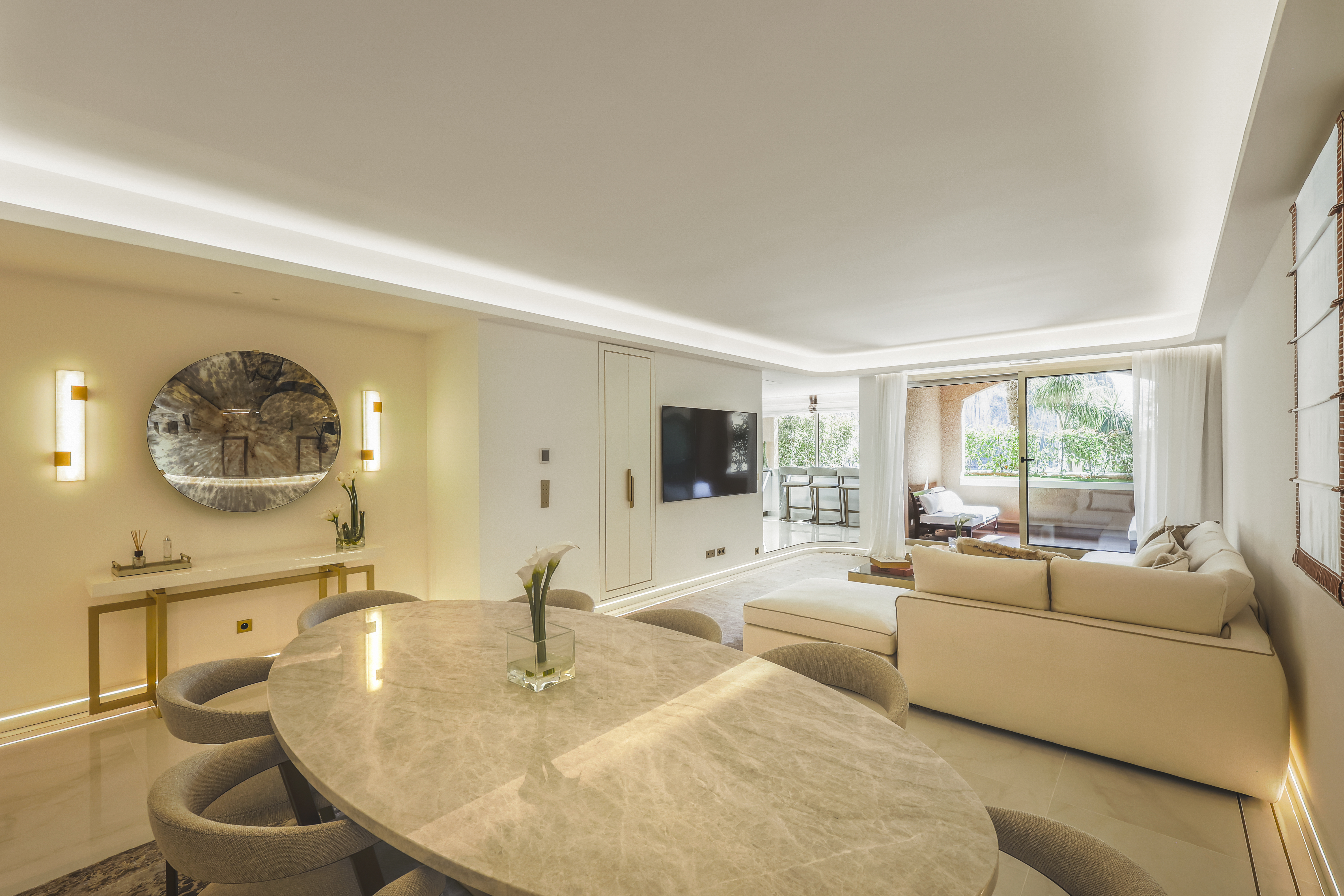 FONTVIEILLE - GRAND APPARTEMENT VUE SUR LE PORT - GIORGIONE