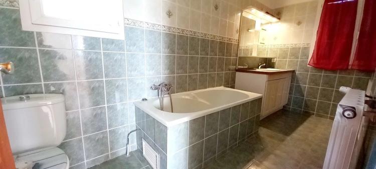MAISON AVEC 2 APPARTEMENTS -  VIDAUBAN (83)