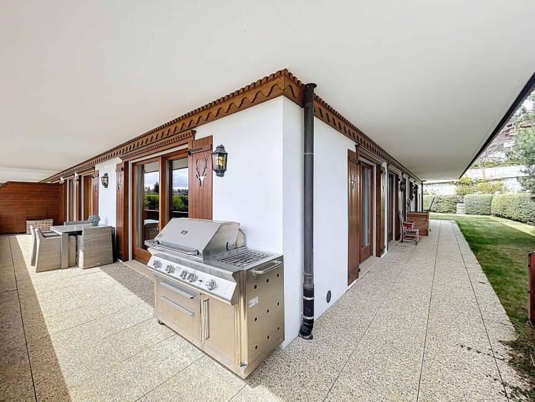 Au cœur de la station, 4.5 pièces d'exception avec dépendances et jardin 