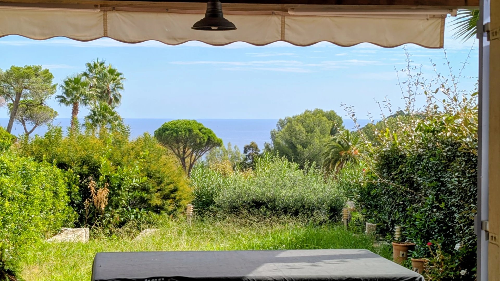 AGAY LE DRAMONT villa jumelée idéalement nichée au coeur d'un domaine privé sécurisé