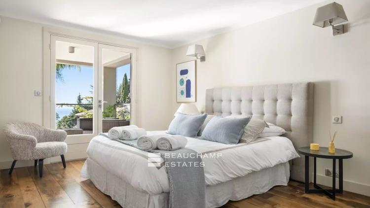 Villa contemporaine avec vue mer panoramique - Cannes