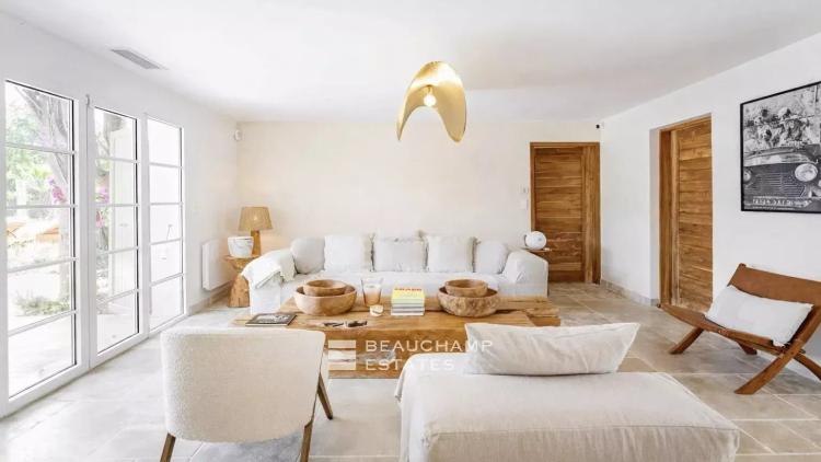 Villa bohème chic à deux pas de la plage des Canoubiers et du centre de Saint-Tropez